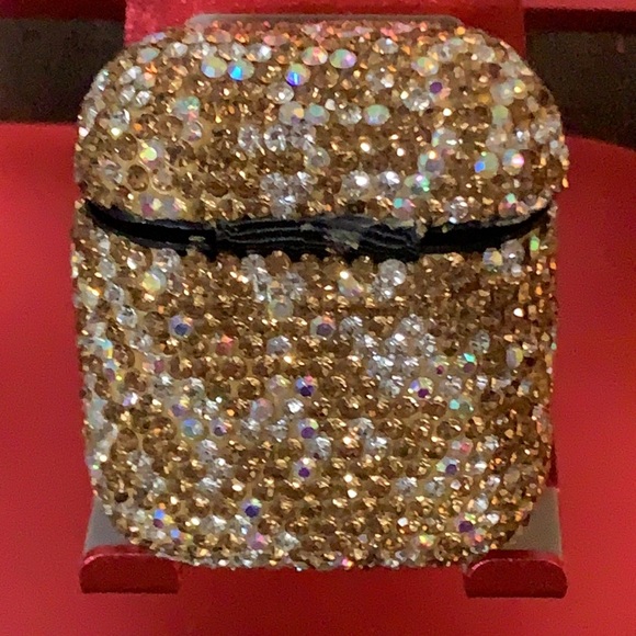 SARINA BLACK LABEL CASE FOR AIRPODS - Picture 4 of 5